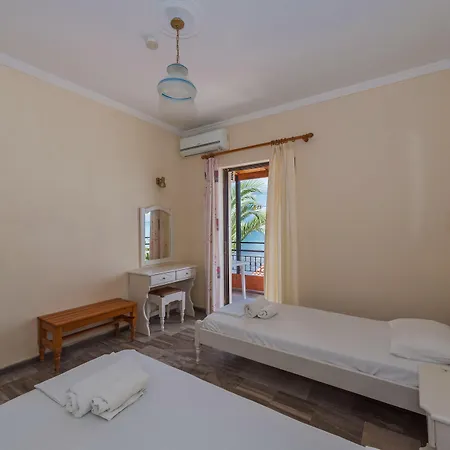 Seafront Apartmanhotel