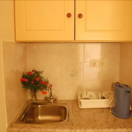 Seafront Apartmanhotel Kávosz