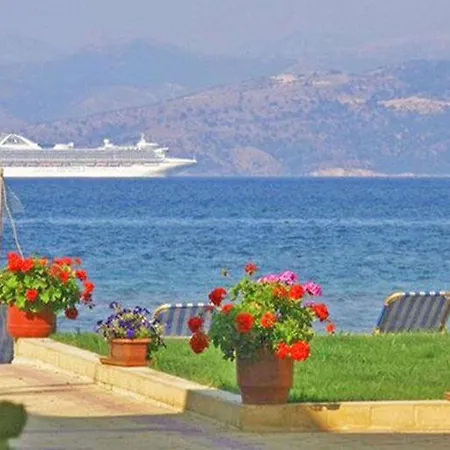 Seafront Apartmanhotel 3*