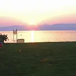 Seafront アパートホテル