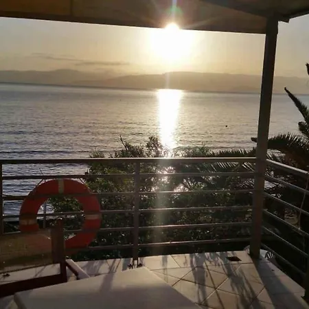 Seafront Aparthotel Kavos