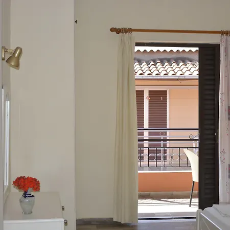 Seafront Апарт-отель 3*