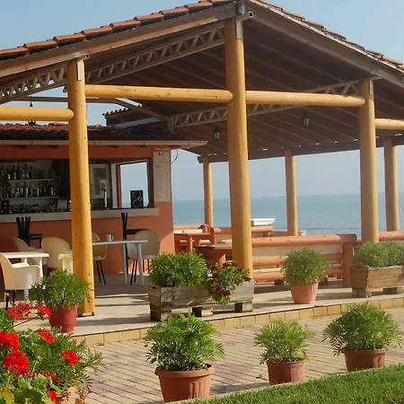 Seafront * Kavos