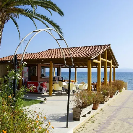 Seafront Aparthotel Kavos