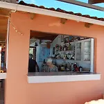 Ξενοδοχείο με διαμερίσματα Seafront 3*