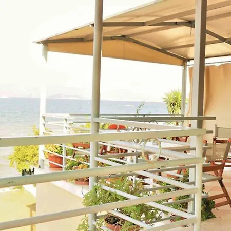 Seafront شقة فندقية