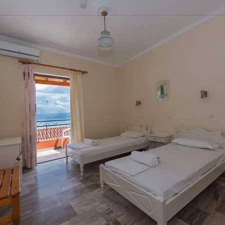 Seafront Апарт-отель 3*
